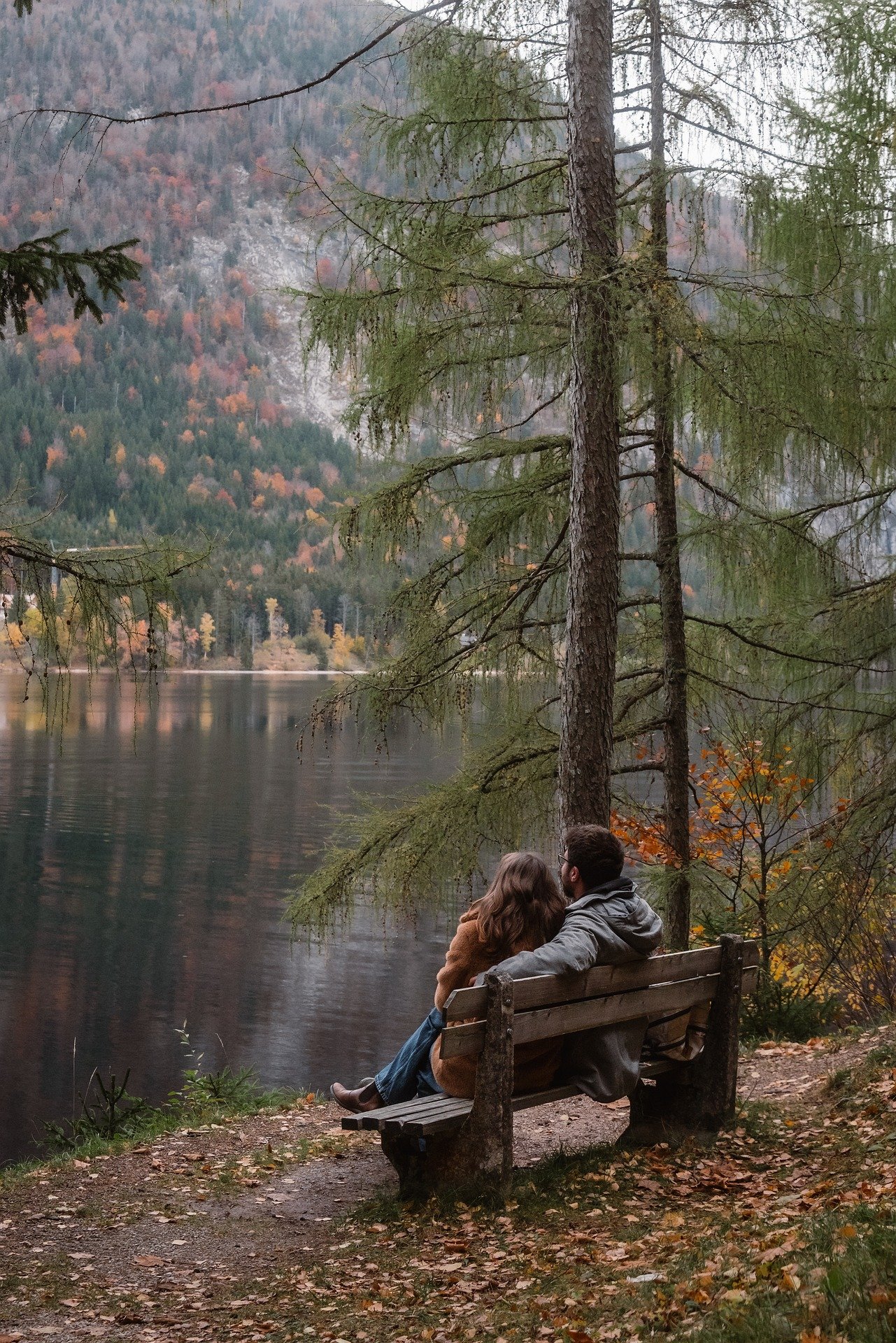 ahmetyuksek couple on bench 10140688 1920